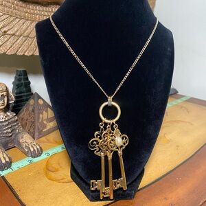 Gold-tone Vintage Key Pendant Necklace